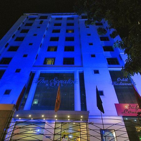 The Senator Hotel Калькутта Экстерьер фото